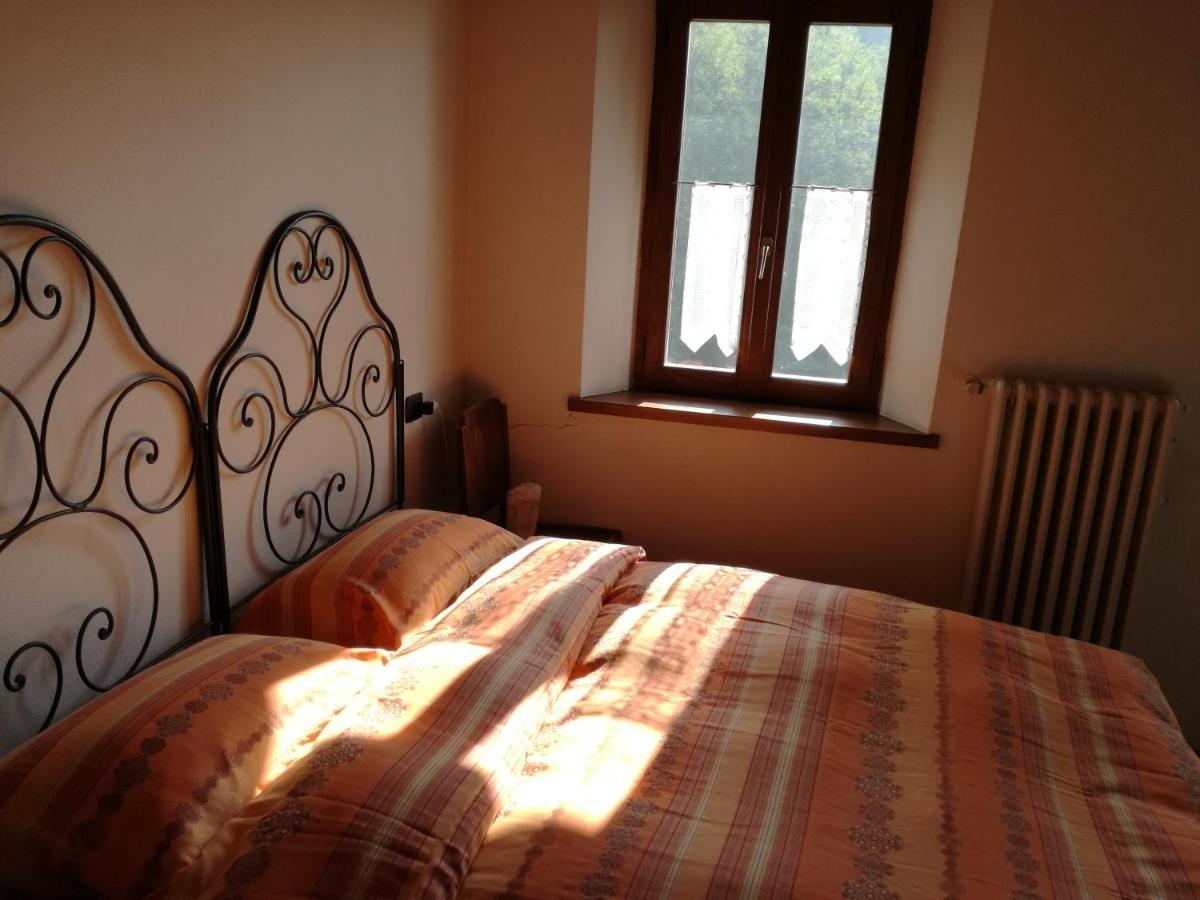 Casa Dell' Abbondanza B&B Agriturismo Vigoleno エクステリア 写真