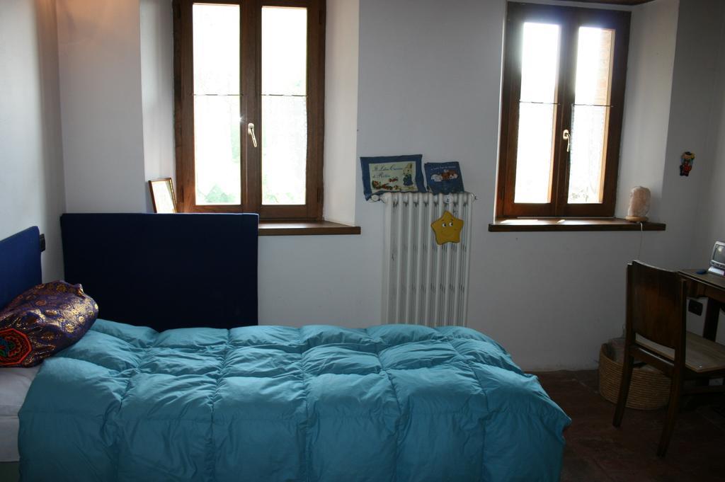 Casa Dell' Abbondanza B&B Agriturismo Vigoleno 部屋 写真