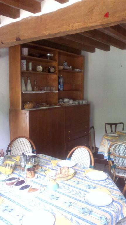 Casa Dell' Abbondanza B&B Agriturismo Vigoleno エクステリア 写真