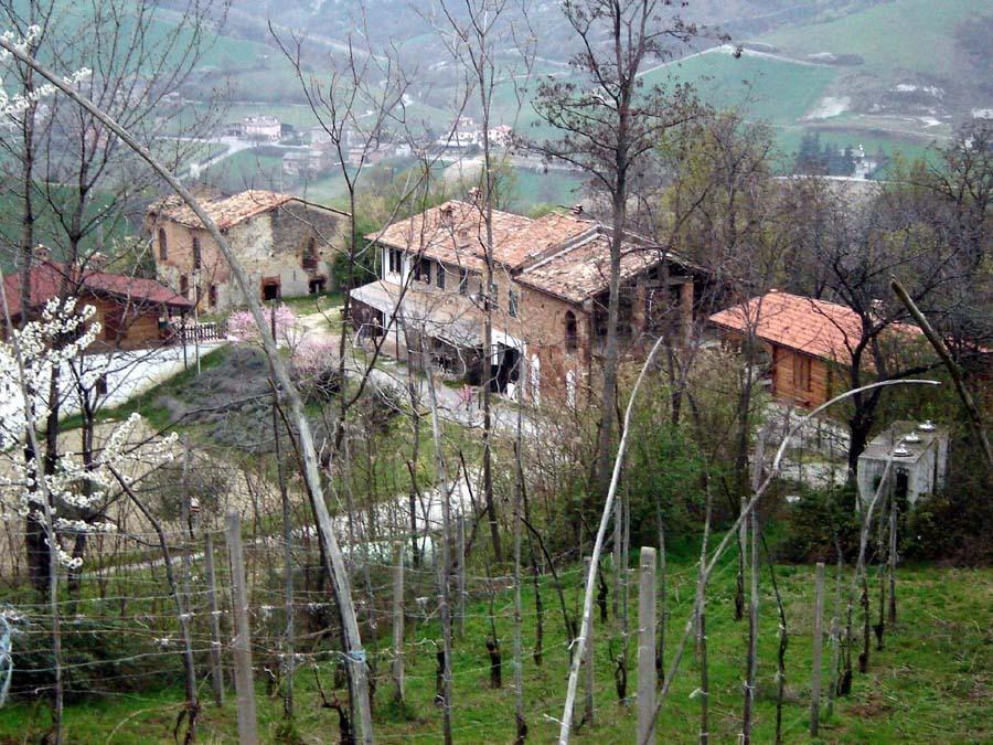 Casa Dell' Abbondanza B&B Agriturismo Vigoleno エクステリア 写真