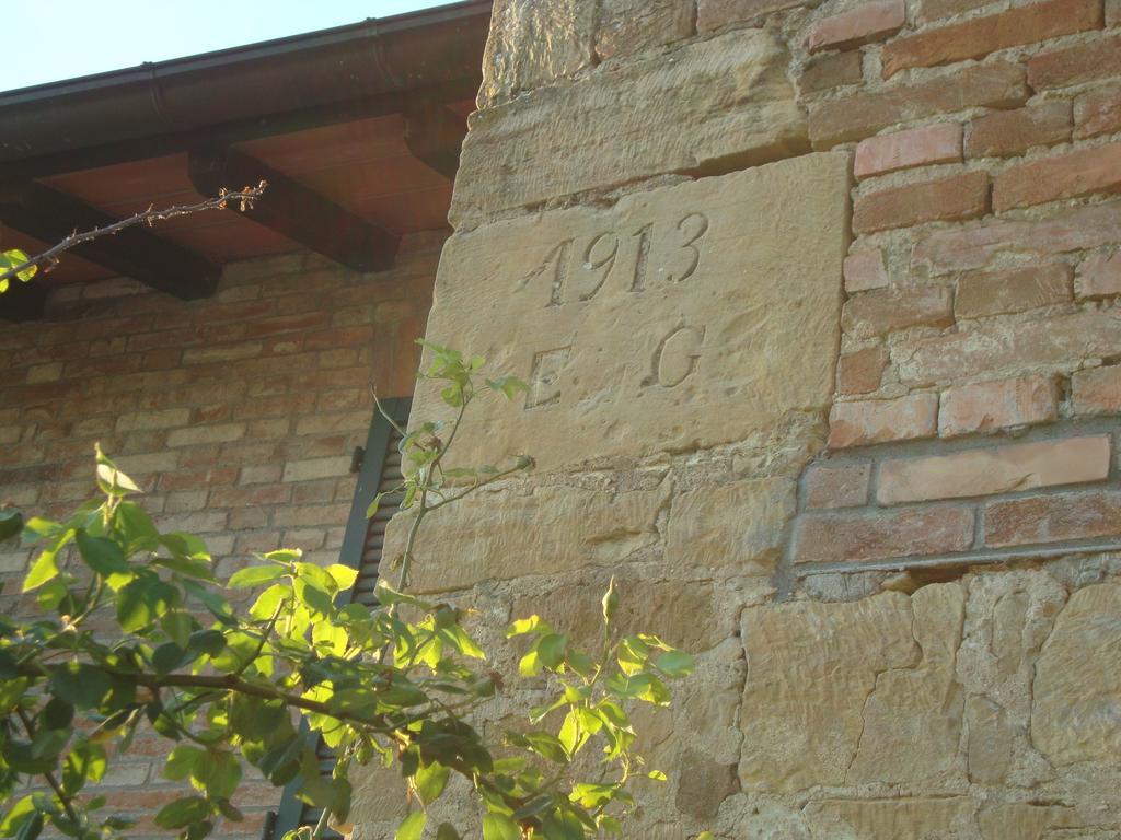 Casa Dell' Abbondanza B&B Agriturismo Vigoleno 部屋 写真